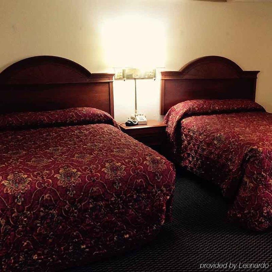 Travelers Inn Midwest City Exteriör bild