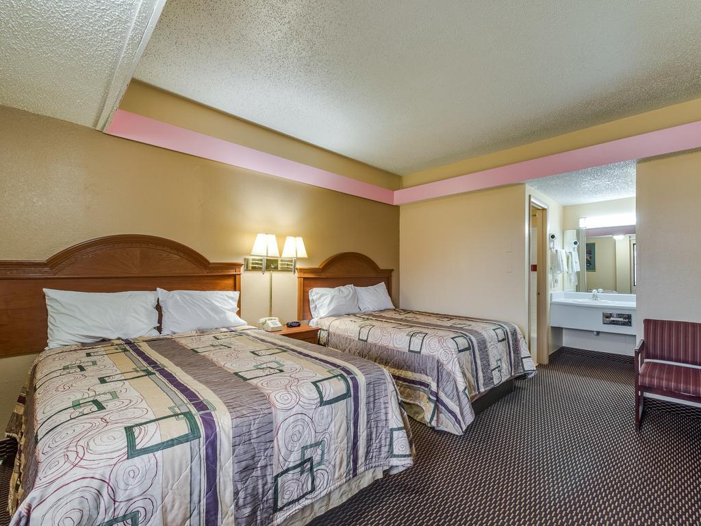 Travelers Inn Midwest City Exteriör bild