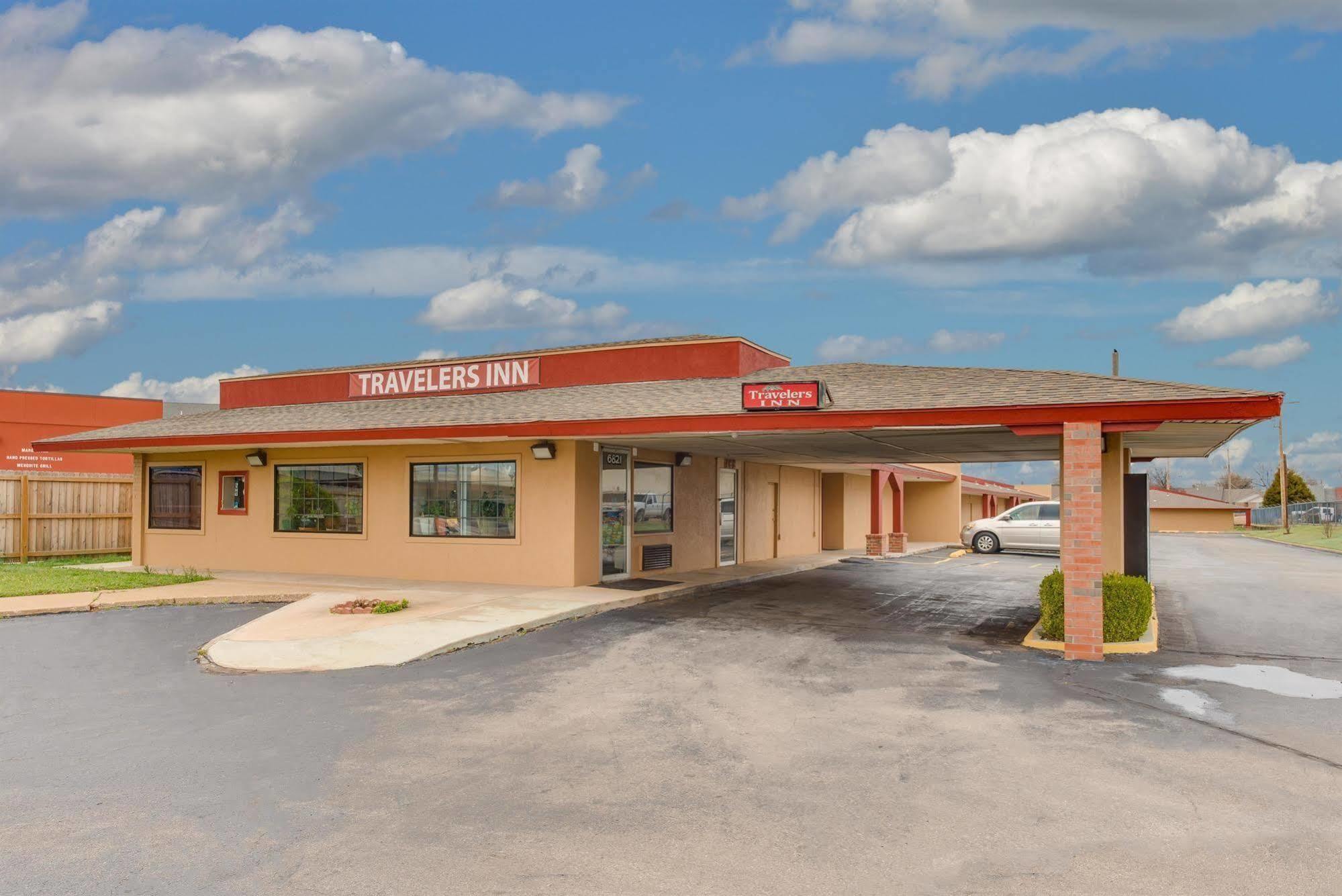 Travelers Inn Midwest City Exteriör bild
