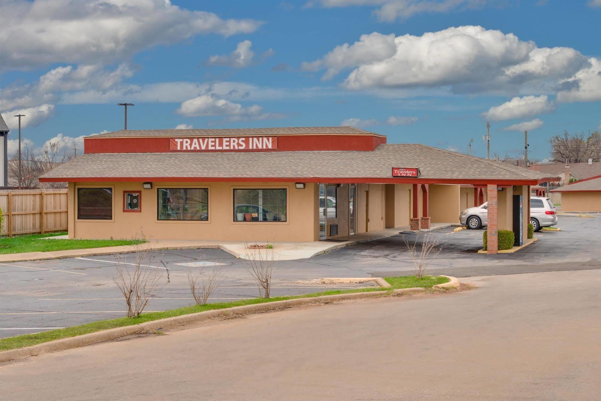 Travelers Inn Midwest City Exteriör bild