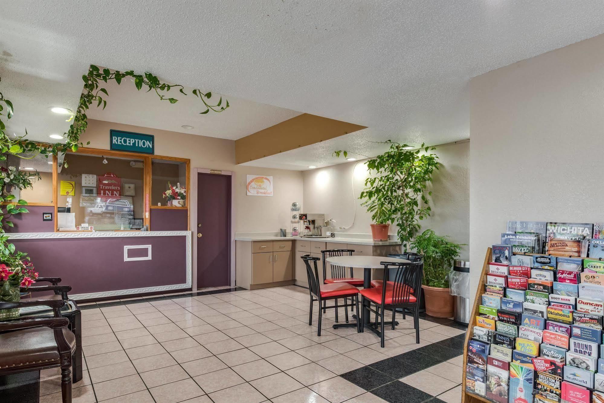 Travelers Inn Midwest City Exteriör bild